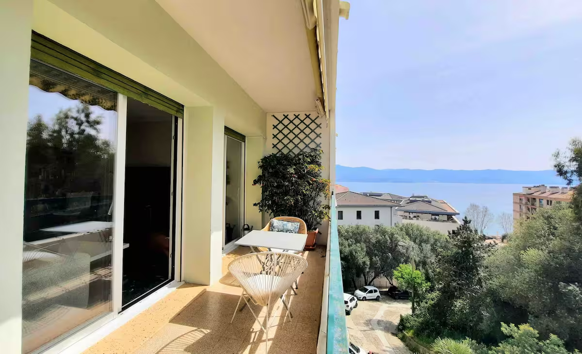 Élégant F3 lumineux, 50m de la mer !